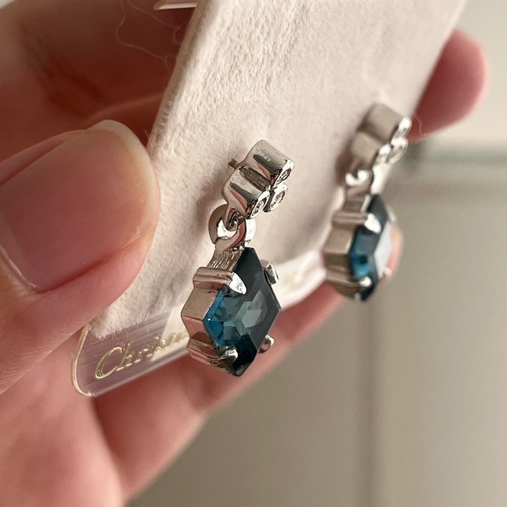 Vintage NWT Christian Dior Blue Rhinestone Dangle Silver 14k Gold Post Earrings - Picture 8 of 9